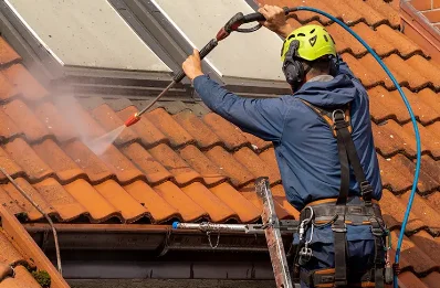 Démoussage et hydrofuge de toiture à Oissy